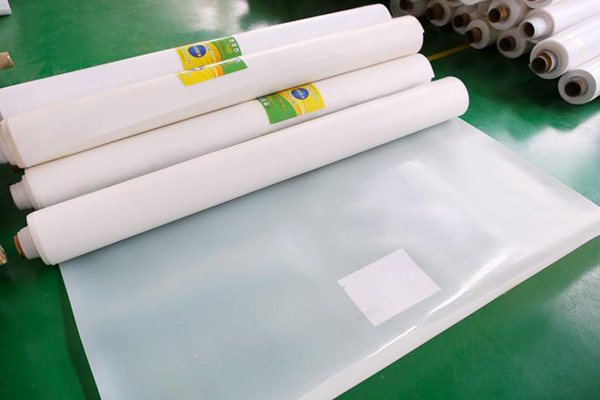 PVC防水卷材施工時(shí)都有那些需要注意事項(xiàng)？