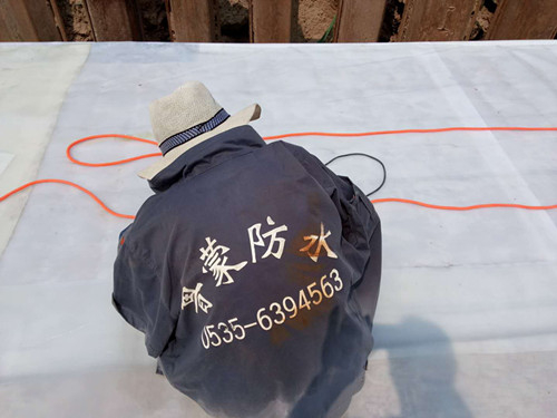 烈日炎炎，魯蒙工程隊(duì)仍在辛集管廊奮戰(zhàn)